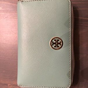 Tory Burch Robinson Wristlet Wallet